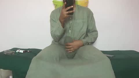 Amir online show from 11-10-25, 01:21