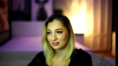 Snapshot of amira_velvet chatting on 06-02-26, 06:43 Mira online show from 06-02-26, 06:43