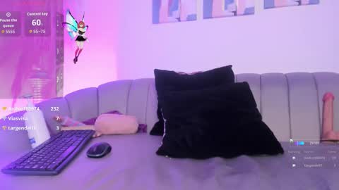 Snapshot of amiri_bigass chatting on 11-18-25, 08:24 Amiri Big ass online show from 11-18-25, 08:24