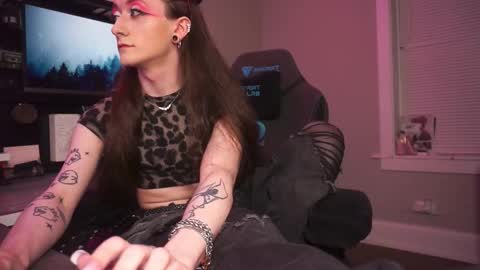 Snapshot of amirinsworld chatting on 03-23-26, 12:47 Am-er-in online show from 03-23-26, 12:47