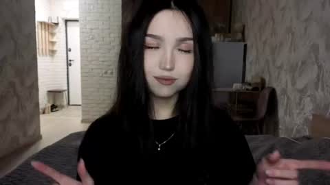 Snapshot of amiyulo chatting on 07-17-26, 05:40 Milana online show from 07-17-26, 05:40