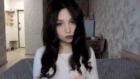 Snapshot of amiyulo chatting on 07-27-26, 06:09 Milana online show from 07-27-26, 06:09