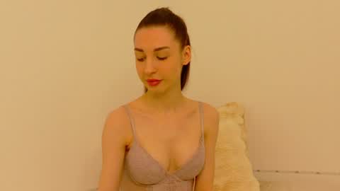ammellia_x online show from 07-23-26, 05:16