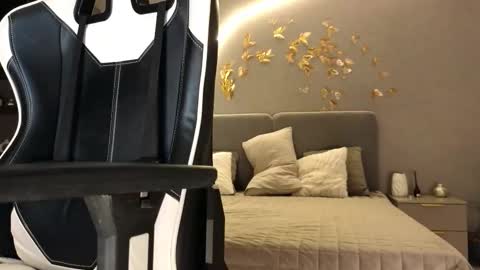 Ammy  dont forget to thumbs up me  online show from 10-23-25, 09:08