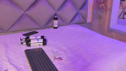 Snapshot of ammy_durand chatting on 02-26-25, 10:47 ammy durand online show from 02-26-25, 10:47