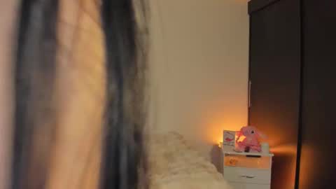 Snapshot of ammy_rodriguez_ chatting on 09-09-25, 03:39 Ammy online show from 09-09-25, 03:39