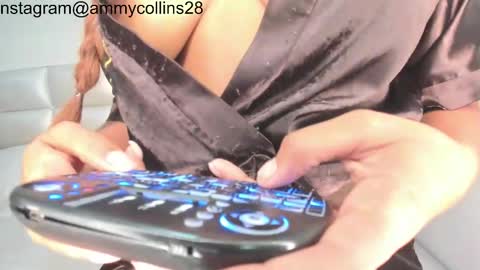 Snapshot of ammycollins28 chatting on 03-03-25, 01:42 online show from 03-03-25, 01:42