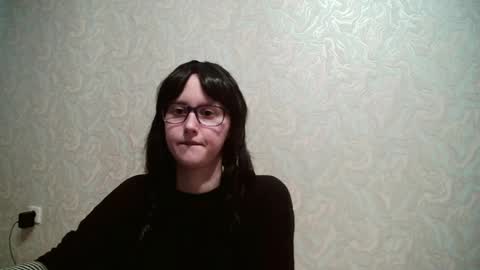 Amomira honeyx online show from 06-19-26, 10:30