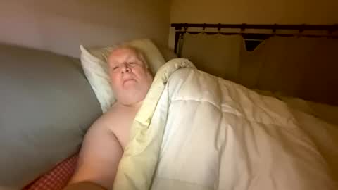 Snapshot of amor196112 chatting on 11-13-25, 11:25 amor196112 online show from 11-13-25, 11:25