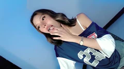 Snapshot of amor_pleasure chatting on 01-30-25, 07:18 Belle Tylor online show from 01-30-25, 07:18