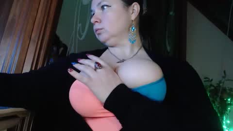 amorelara online show from 01-11-25, 08:00