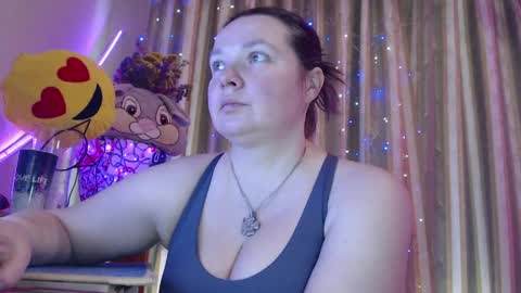 amorelara online show from 04-23-26, 08:46