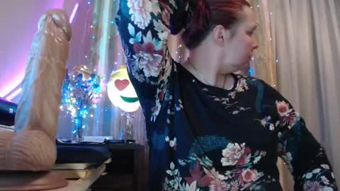 amorelara online show from 05-30-26, 08:11