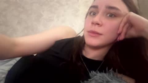 Snapshot of amoremeoww chatting on 02-25-26, 06:06 miss unforgettable online show from 02-25-26, 06:06