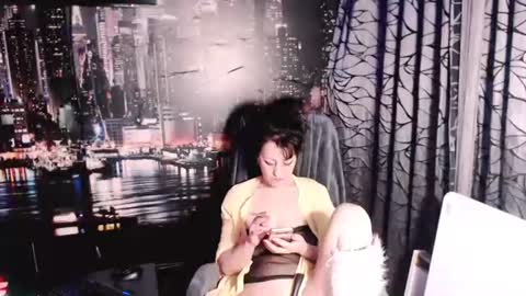 Snapshot of amour_sweet chatting on 01-09-26, 05:04 Sarah online show from 01-09-26, 05:04