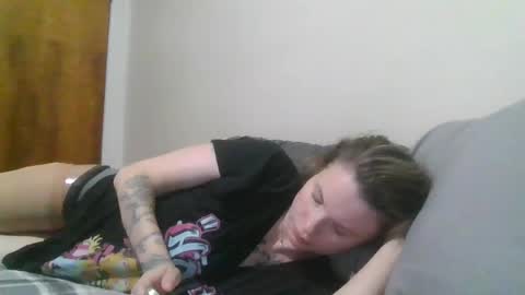 Snapshot of amputeebaby26 chatting on 07-23-26, 03:37 shay online show from 07-23-26, 03:37