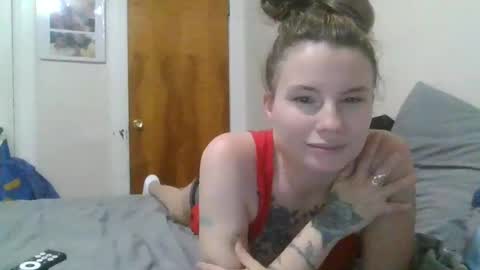 Snapshot of amputeebaby26 chatting on 07-27-26, 03:46 shay online show from 07-27-26, 03:46