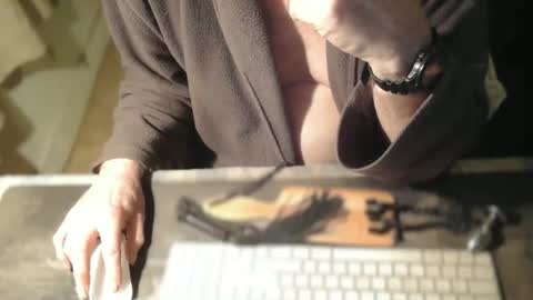 Snapshot of amslave4f chatting on 02-14-26, 07:27 amslave4f online show from 02-14-26, 07:27