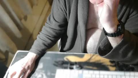 amslave4f online show from 07-09-26, 09:52