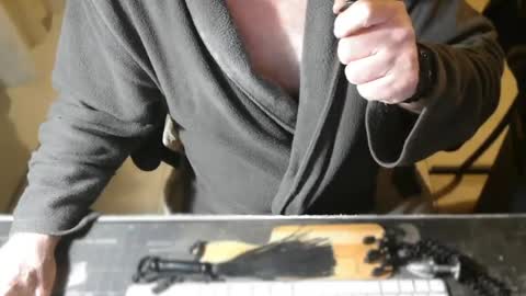 amslave4f online show from 07-26-26, 10:05