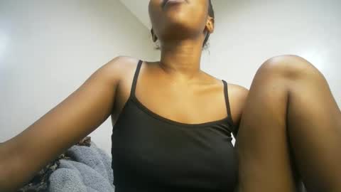 Snapshot of amunetlover chatting on 10-04-25, 07:12 shantel online show from 10-04-25, 07:12