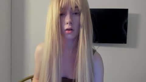 Snapshot of amy1_1 chatting on 10-04-25, 05:27 amy1_1 online show from 10-04-25, 05:27