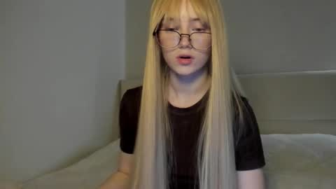 Snapshot of amy1_1 chatting on 10-13-25, 07:47 amy1_1 online show from 10-13-25, 07:47