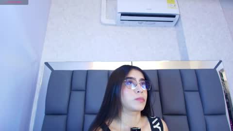 amy__wats0n online show from 04-06-26, 07:04