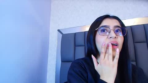 amy__wats0n online show from 05-19-26, 07:09