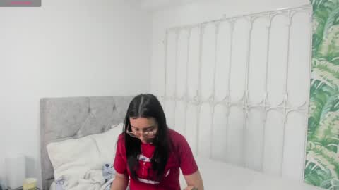 Amy online show from 05-04-26, 02:02