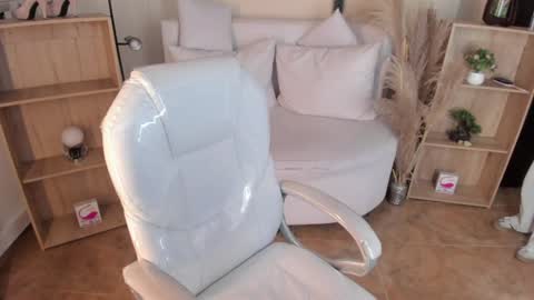 Snapshot of amy_kiitty chatting on 01-02-25, 07:51 online show from 01-02-25, 07:51