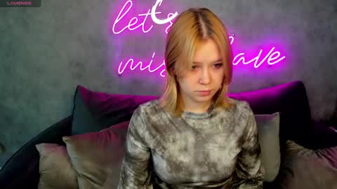 Amy online show from 02-10-25, 05:47