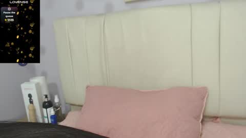 Amy online show from 01-25-25, 01:41