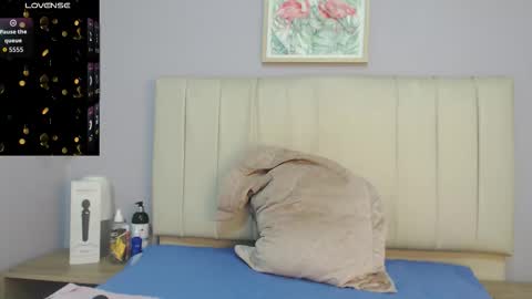 Amy online show from 02-20-26, 01:33