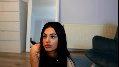 amy_lee19 online show from 05-18-26, 06:36