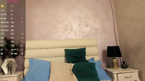 amy_lee19 online show from 06-24-26, 04:11