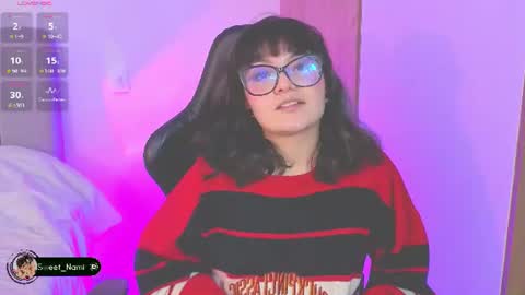 Snapshot of amy_lit chatting on 07-17-26, 08:35 Hello I am Allison Welcome to my room and let is have a good time together whith me online show from 07-17-26, 08:35