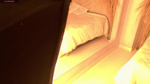 Amy online show from 11-21-25, 08:40