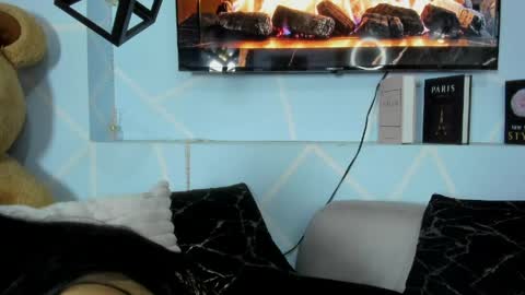 Emy Noa  online show from 04-21-26, 01:07