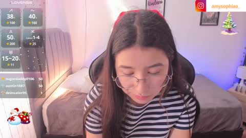 Snapshot of amy_sophiaa chatting on 12-27-24, 05:05 Amy sophia 3 online show from 12-27-24, 05:05