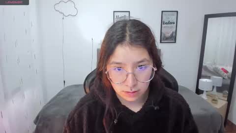 Snapshot of amy_sophiaa chatting on 09-09-25, 11:21 Amy sophia 3 online show from 09-09-25, 11:21