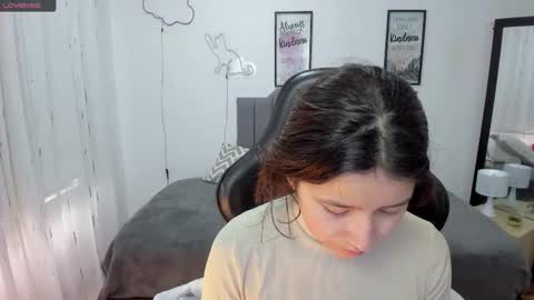 Snapshot of amy_sophiaa chatting on 09-24-25, 11:57 Amy sophia 3 online show from 09-24-25, 11:57