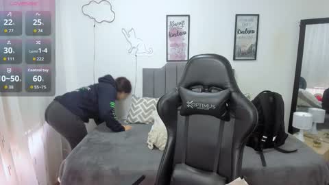 Snapshot of amy_sophiaa chatting on 09-26-25, 11:58 Amy sophia 3 online show from 09-26-25, 11:58