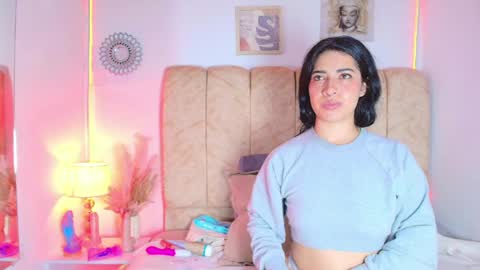 Snapshot of amy_swann chatting on 05-22-26, 11:49 Amy online show from 05-22-26, 11:49