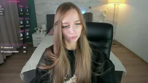 Amy online show from 09-23-25, 04:54