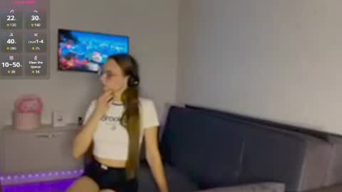 Amy online show from 06-28-26, 06:25