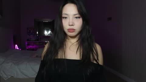 girl next door named Amy online show from 10-11-25, 06:39