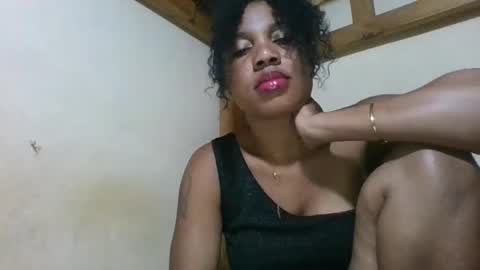 Snapshot of amyatche chatting on 05-24-26, 05:40 Amyatche online show from 05-24-26, 05:40