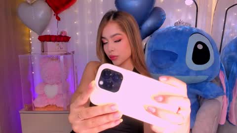 Snapshot of amydavis_ chatting on 10-05-25, 12:20 Amy  online show from 10-05-25, 12:20