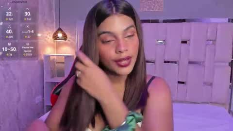 amyevan_ online show from 10-22-25, 09:47